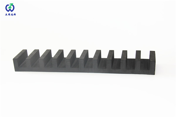 如何解決泡棉發(fā)泡過程中發(fā)泡孔不均勻的問題？