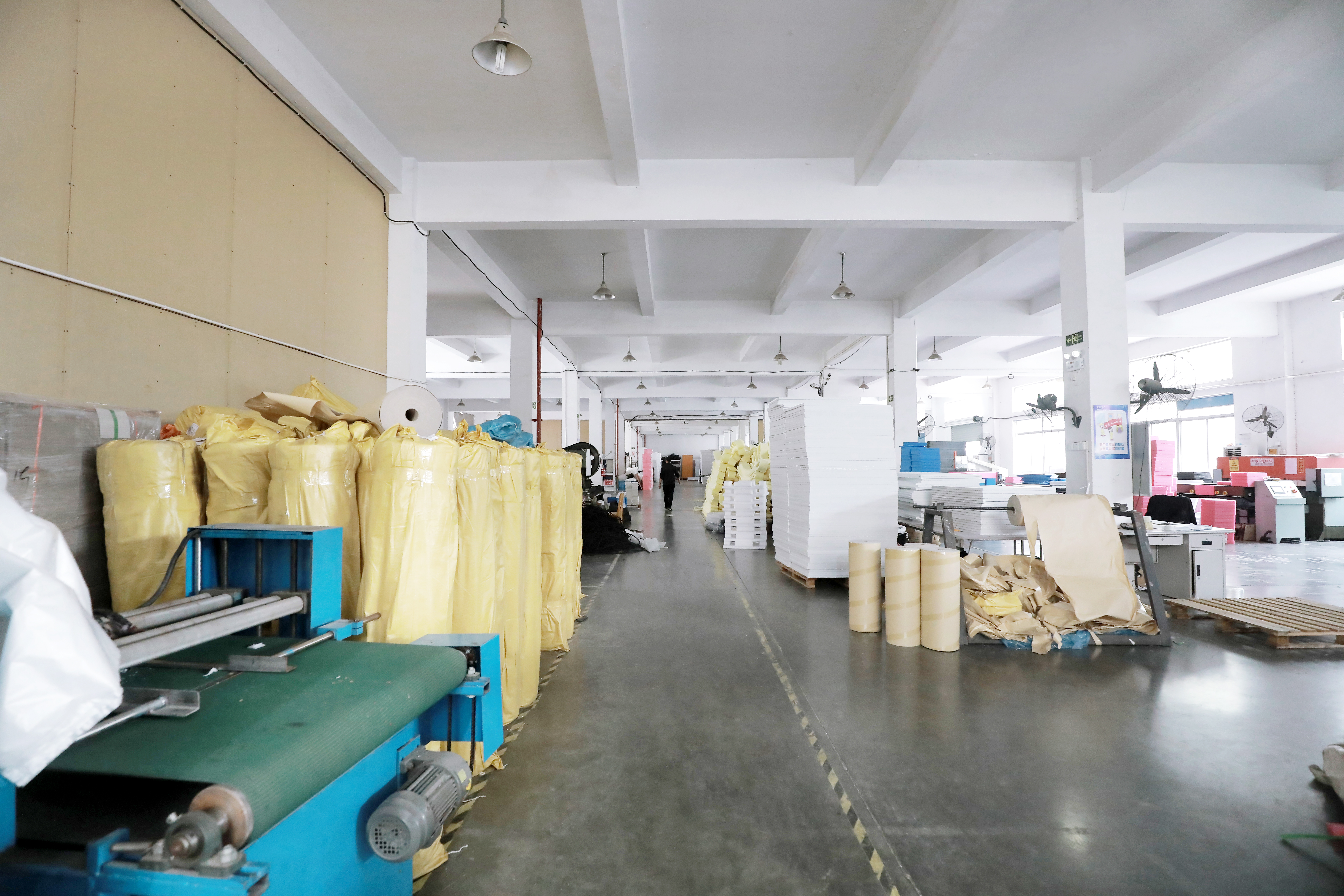 海綿內(nèi)襯車間 海綿內(nèi)襯車間