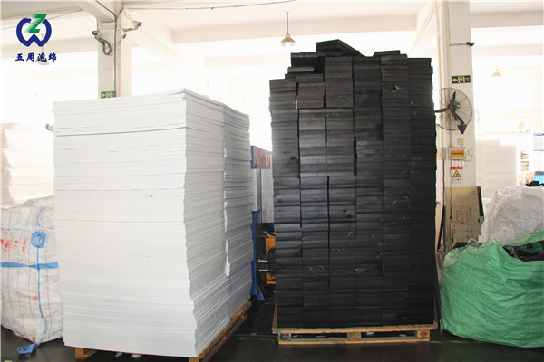 五周泡綿|產(chǎn)品打樣反復(fù)測量，只為客戶放心