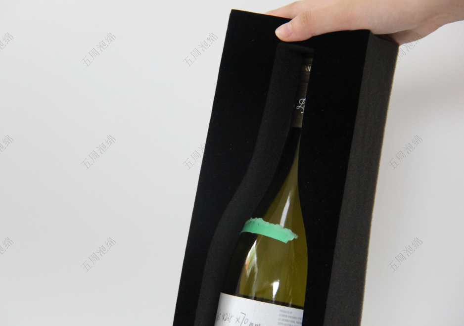 酒瓶專用海綿內(nèi)襯：易碎容器的 “防損保護(hù)套”